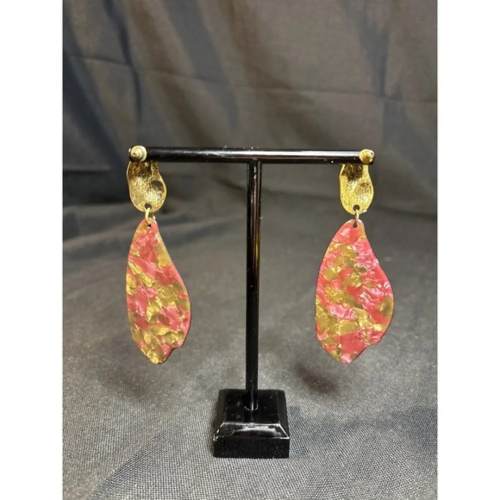 Artisan Abstract Drop Earrings Gold Tone Red Green Marbled Resin Boho‎ Statement